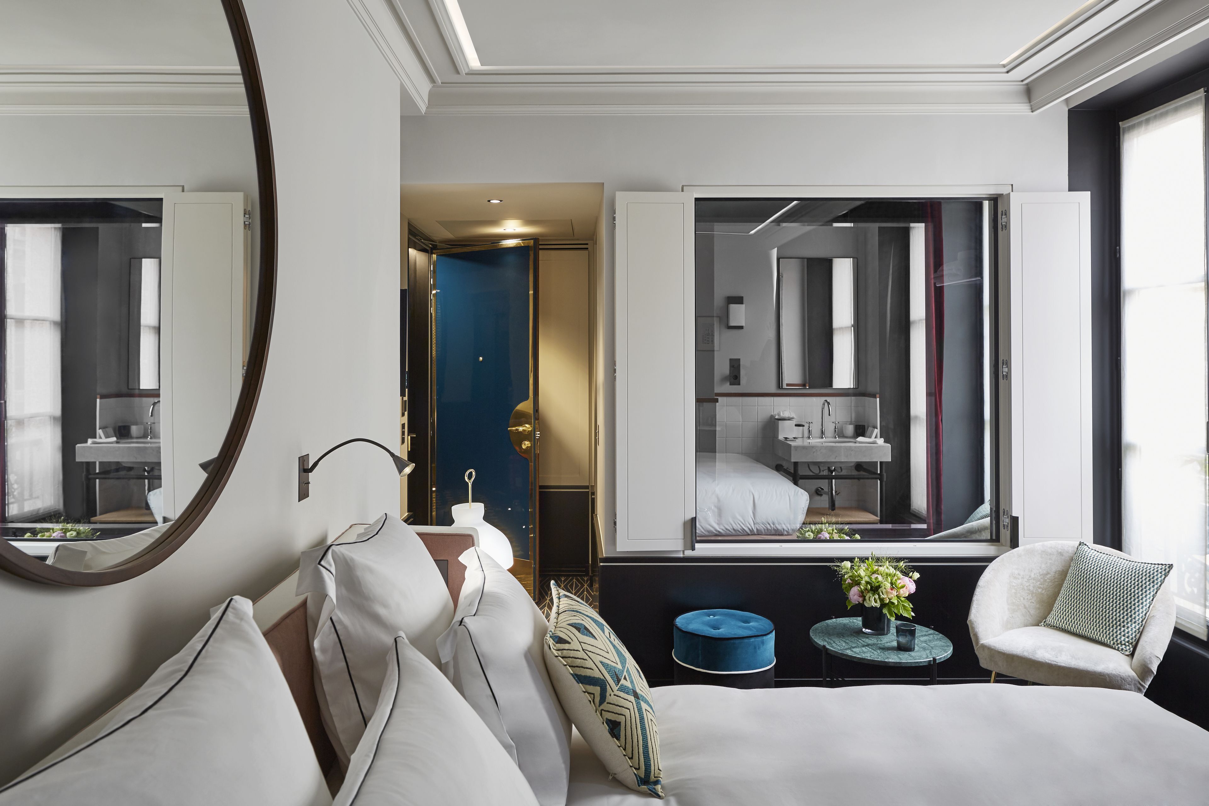 Ropa de cama de alta calidad, minibar, caja fuerte y cortinas opacas