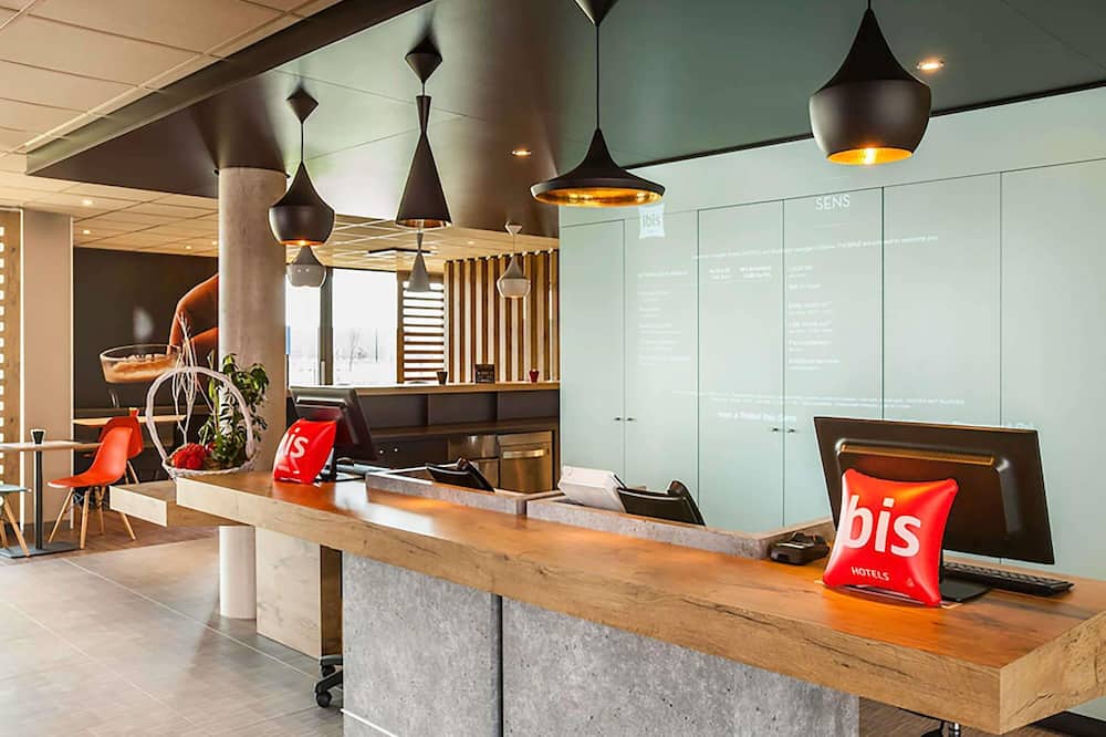 ibis Sens Hotel