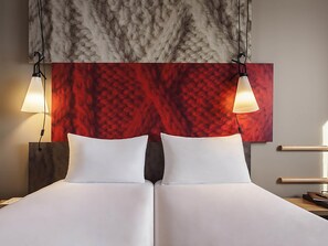 Standard Room, 2 Twin Beds | In-room safe, desk, blackout drapes, soundproofing - ibis Sens Hotel (Sens)