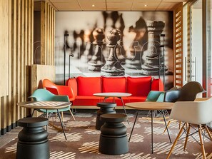 Bar (on property) - ibis Sens Hotel (Sens)