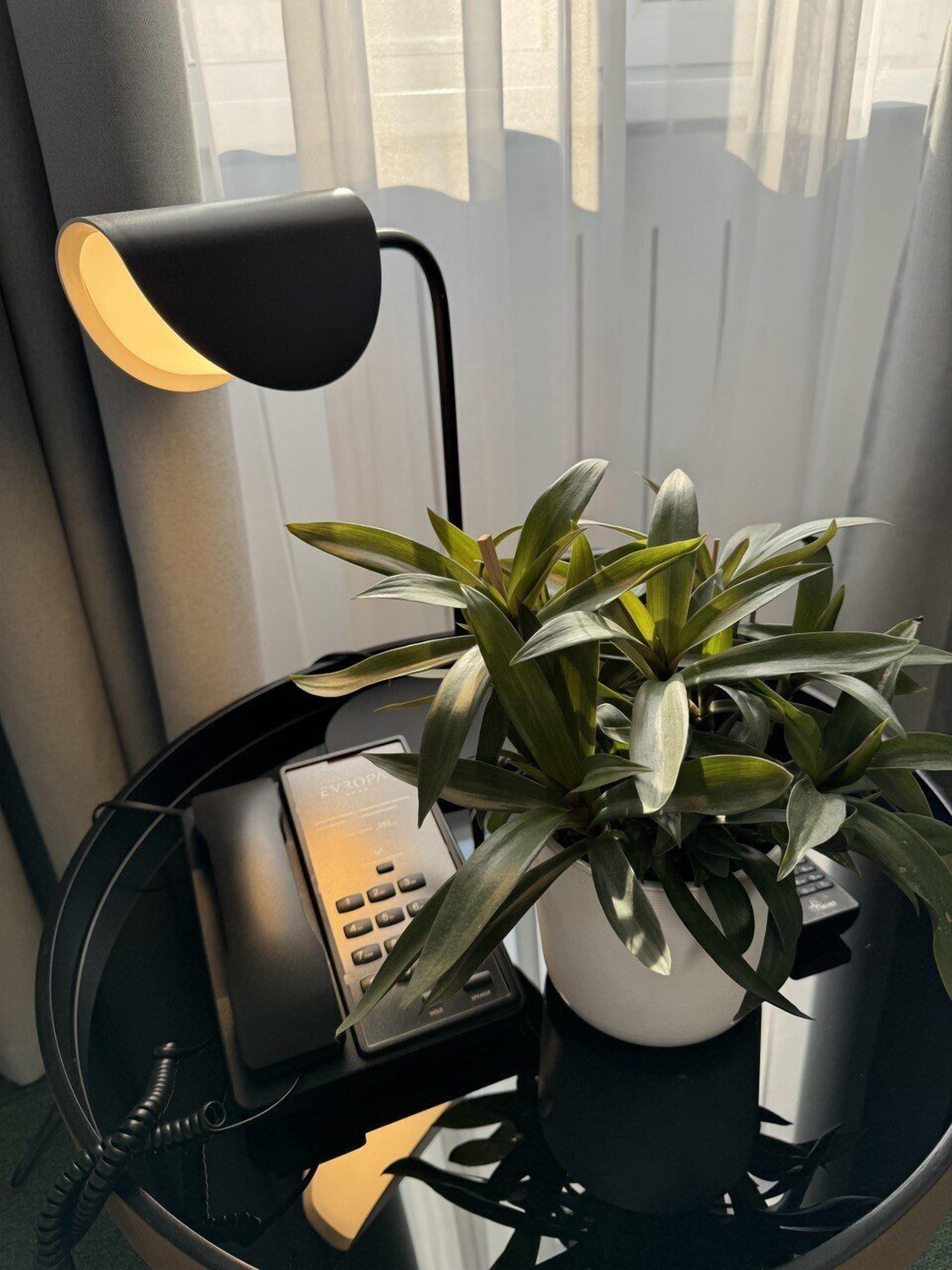 comfort single room | minibar, in-room safe, desk, soundproofing