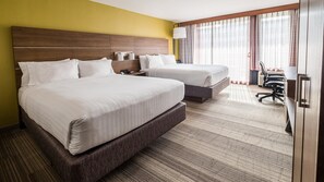 Desk, rollaway beds, free WiFi, bed sheets - Holiday Inn Express Fullerton - Anaheim by IHG (Fullerton)
