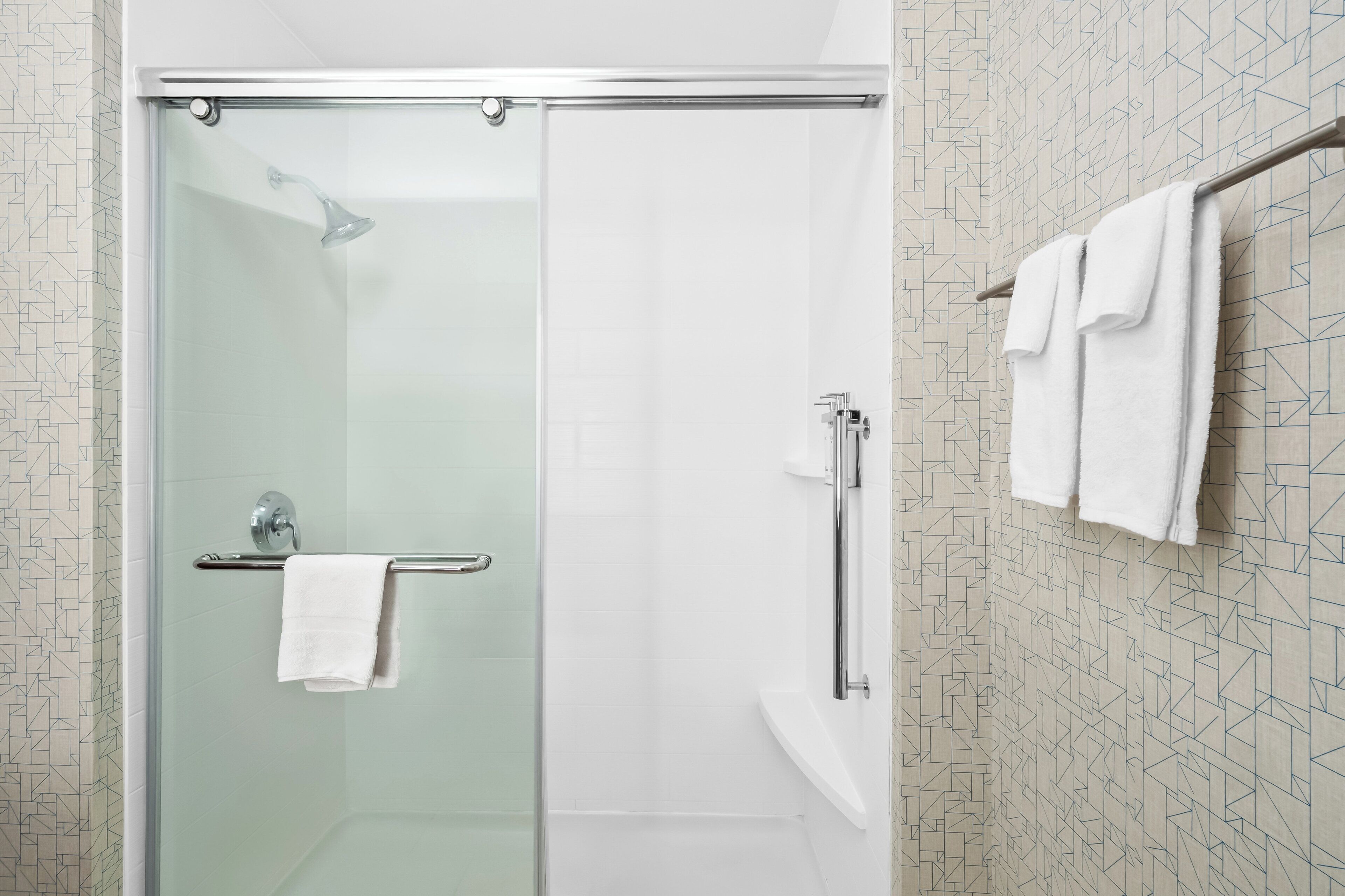 free toiletries, towels