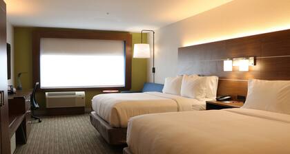 Holiday Inn Express & Suites Detroit Northwest - Livonia by IHG