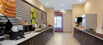 La Quinta Inn & Suites by Wyndham West Monroe