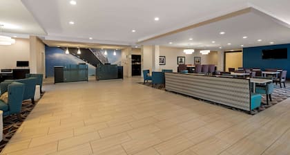 La Quinta Inn & Suites by Wyndham West Monroe