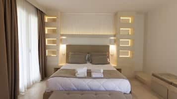 Ropa de cama de alta calidad, colchones con efecto memoria y minibar