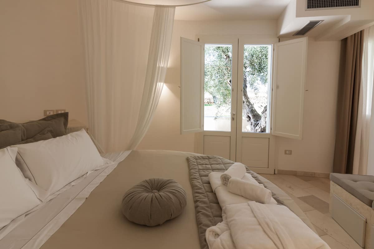 Junior Suite | Premium bedding, memory foam beds, minibar, in-room safe
