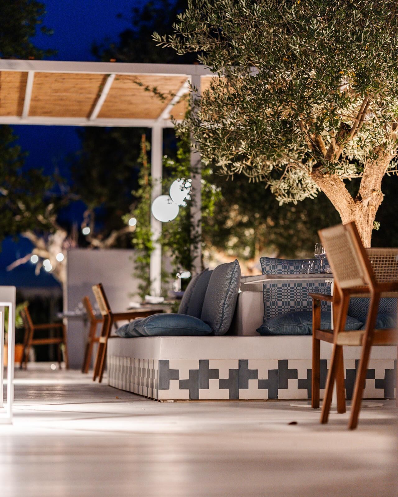 dinner served, local cuisine, garden views