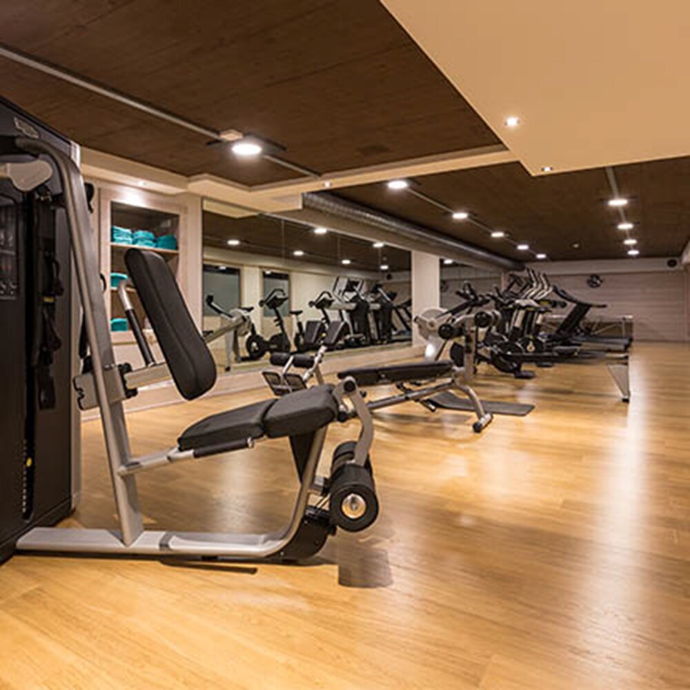 HUUS Gstaad Hotel by null