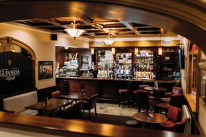 Bar (on property) - Adair Arms Hotel (Ballymena)