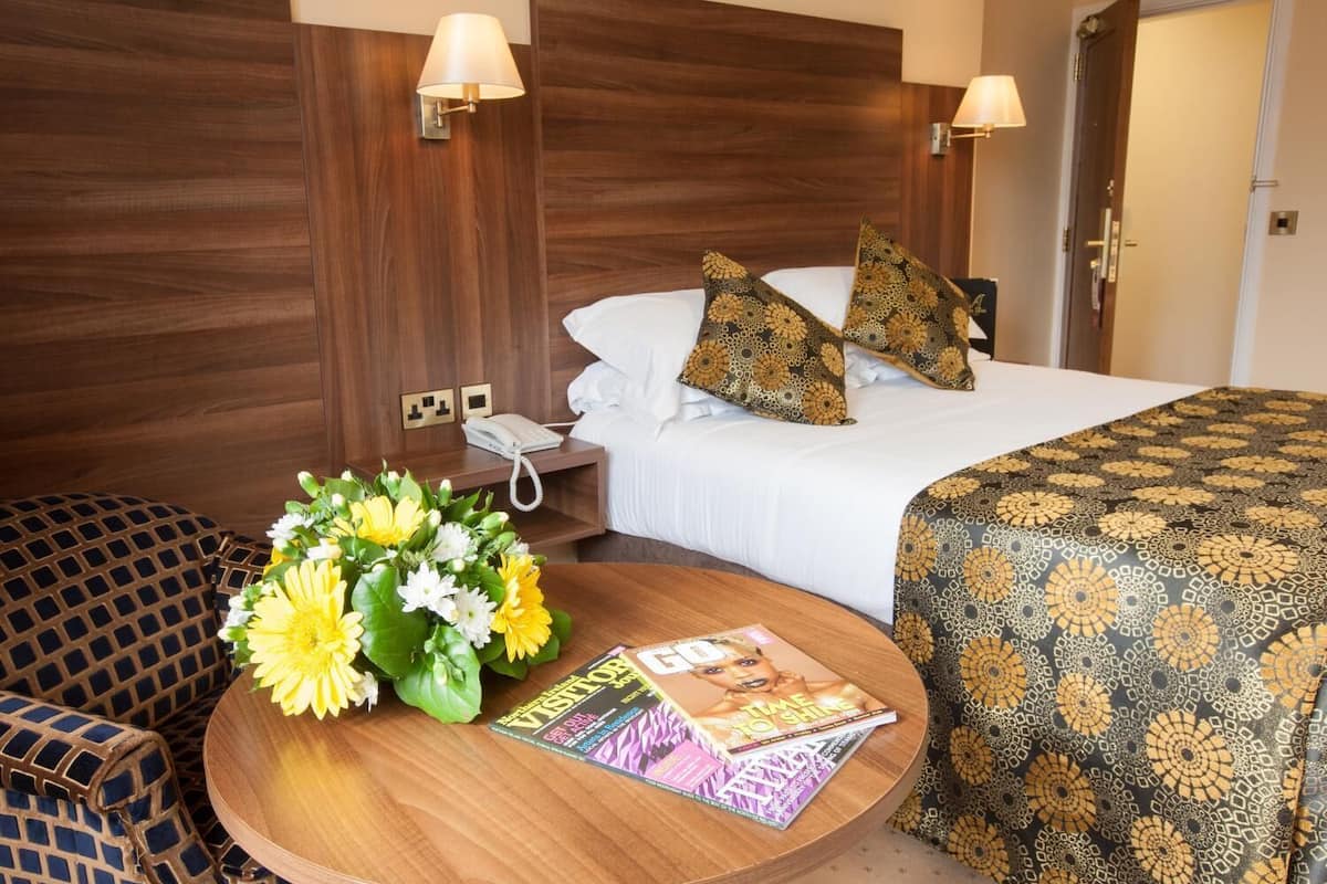 desk, iron/ironing board, free wifi, bed sheets