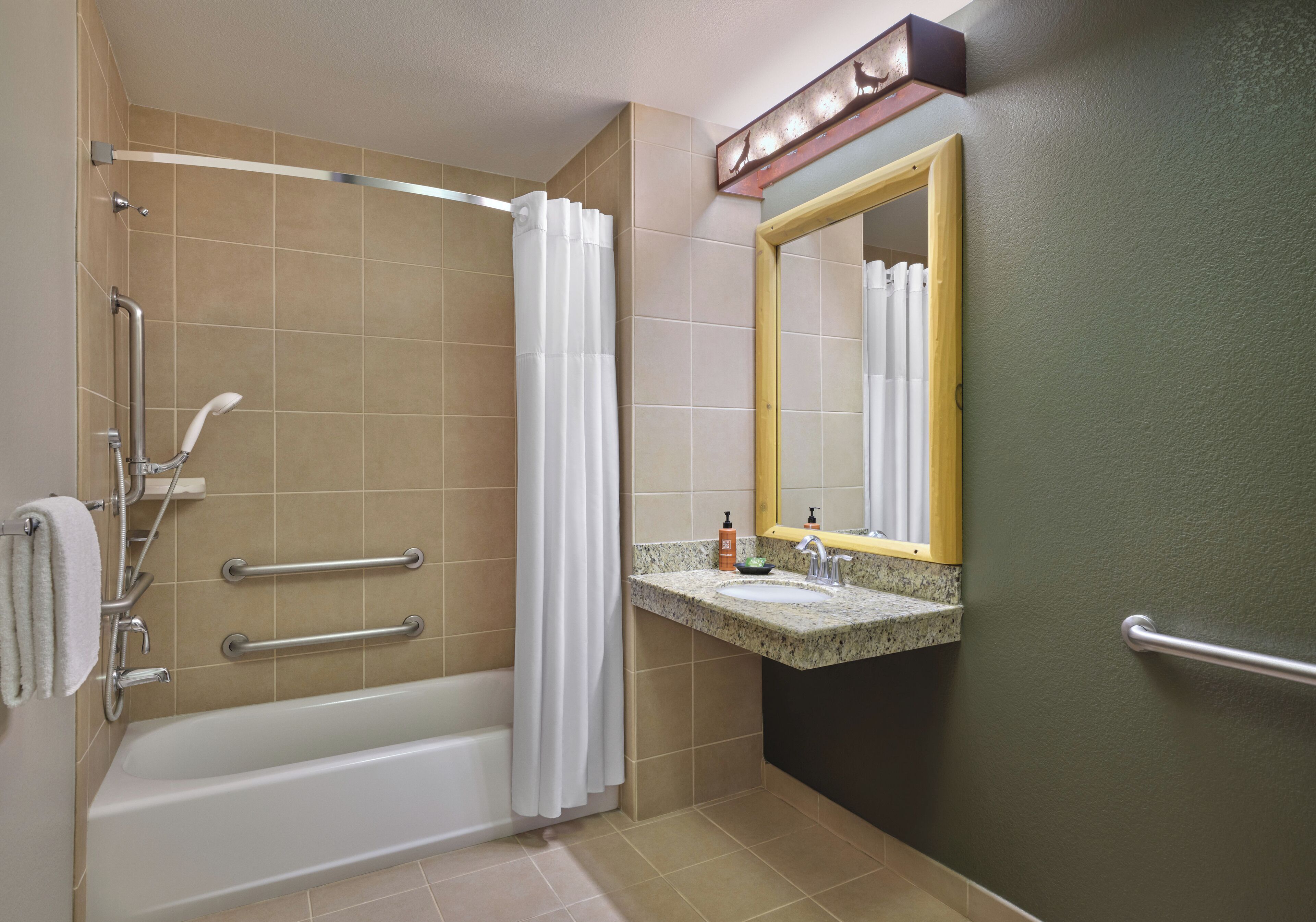 Double Queen Suite Accessible Tub - Water Park Included | Bathroom | Combined shower/tub, free toiletries, hair dryer, towels