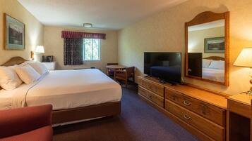 Premium-Zimmer, 1 King-Bett, Nichtraucher | VerdunkelungsvorhĂ€nge, schallisolierte Zimmer, BĂŒgeleisen/BĂŒgelbrett