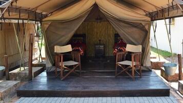 1 bedroom, in-room safe