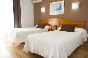 Desk, blackout drapes, free WiFi, bed sheets