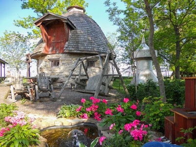 Cupola Inn Bed & Breakfast