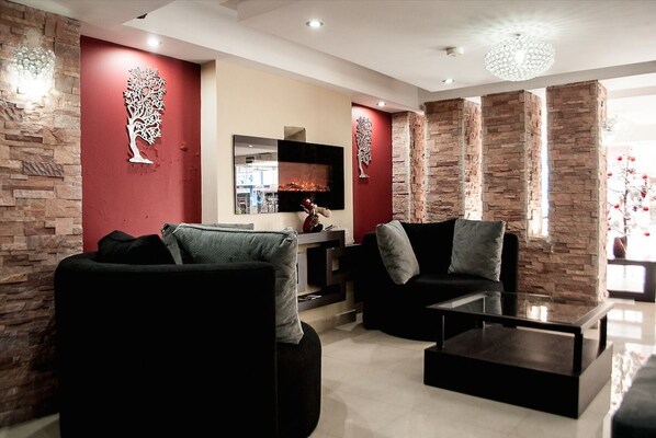 Coin salon dans le hall