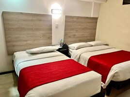 Cortinas blackout, wifi gratis y ropa de cama 