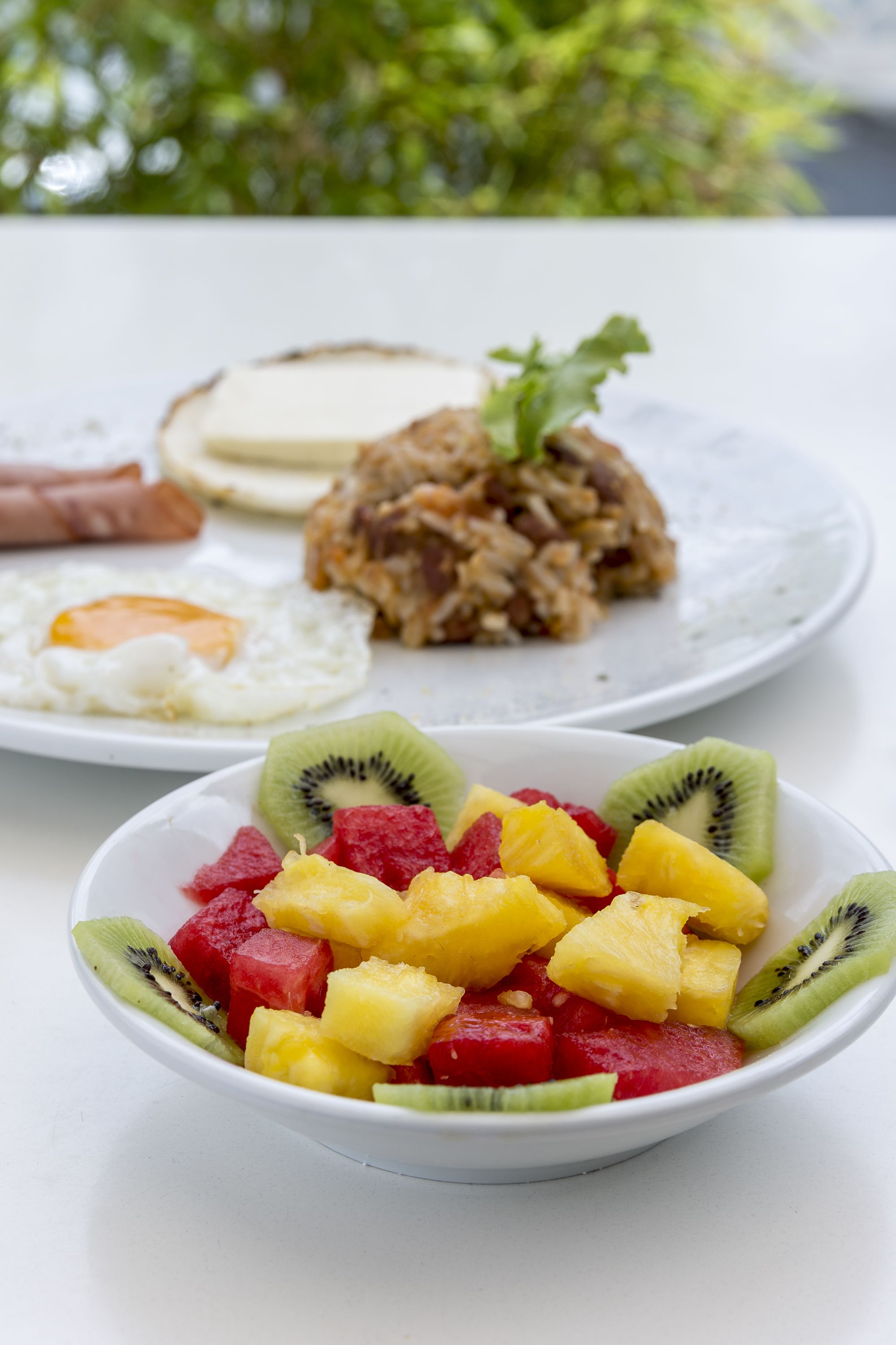 free daily full breakfast