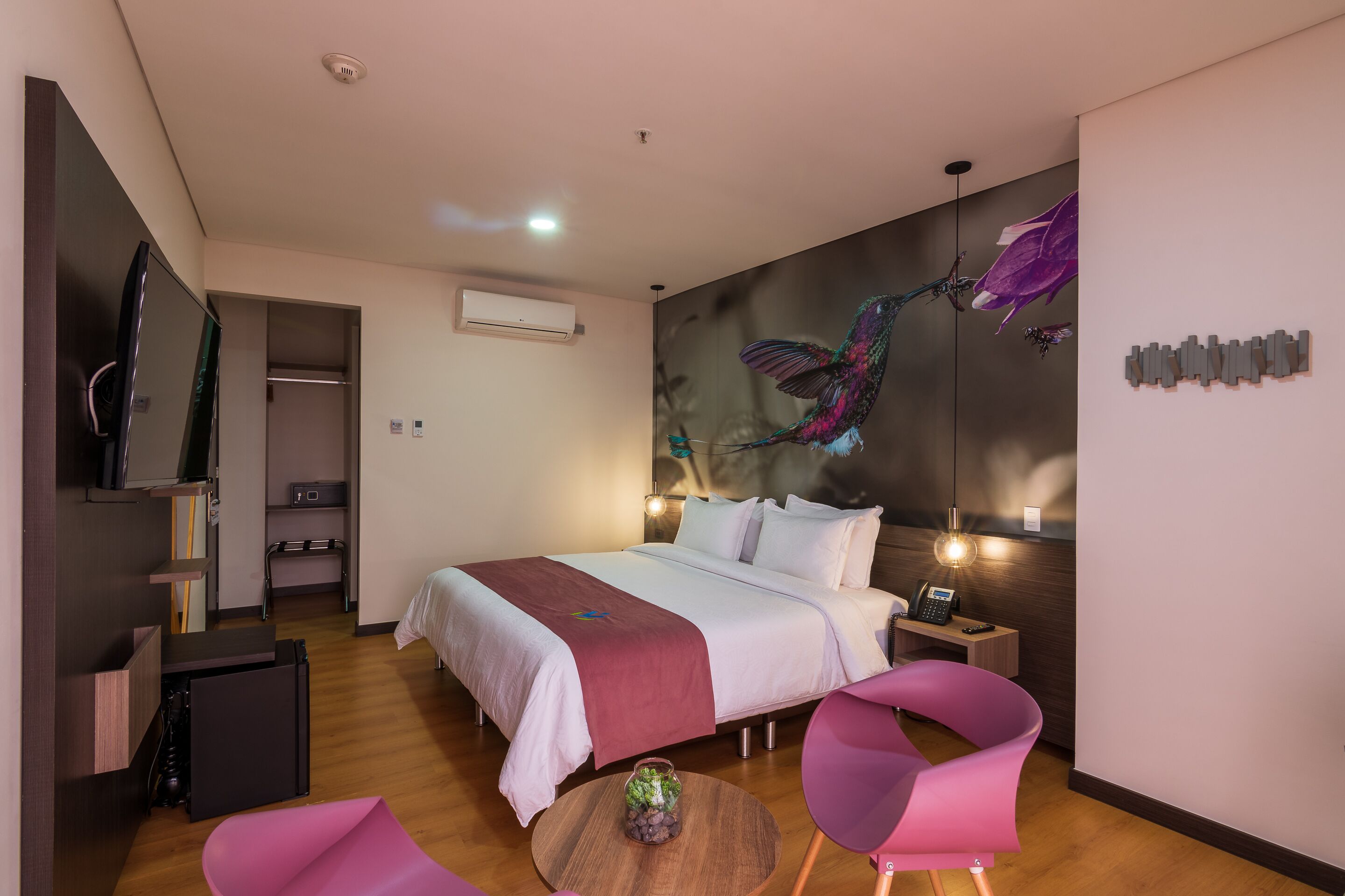 superior double room | minibar, in-room safe, desk, laptop workspace