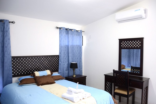 Standard Room, 1 Double Bed, Ensuite | Desk, iron/ironing board (on request), WiFi (free), bed sheets
