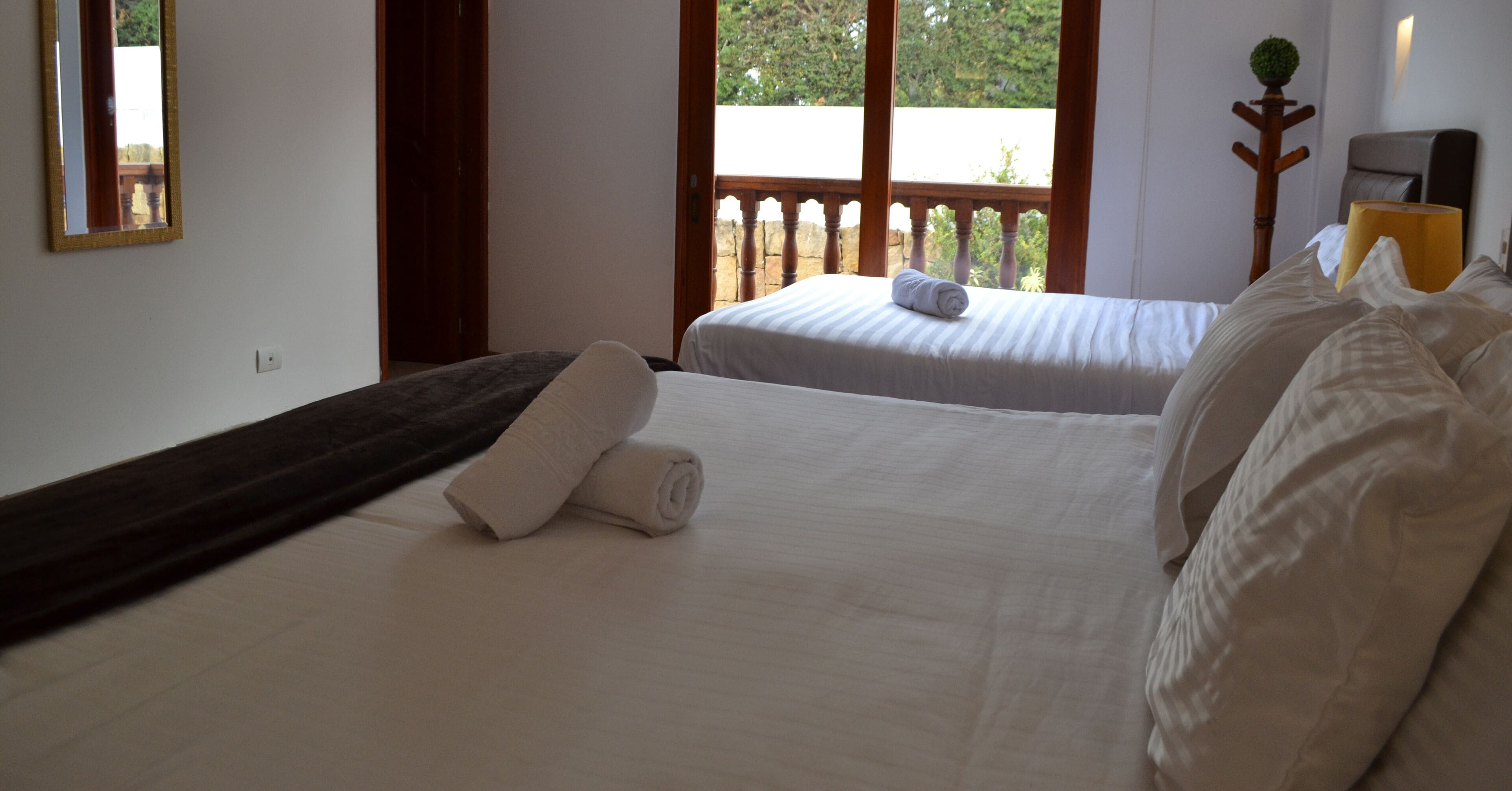 Family Room | Minibar, desk, cribs/infant beds, rollaway beds