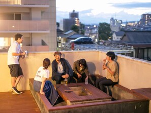 Balcony - BACCHUS Kofu Guest House - Hostel (Kofu)