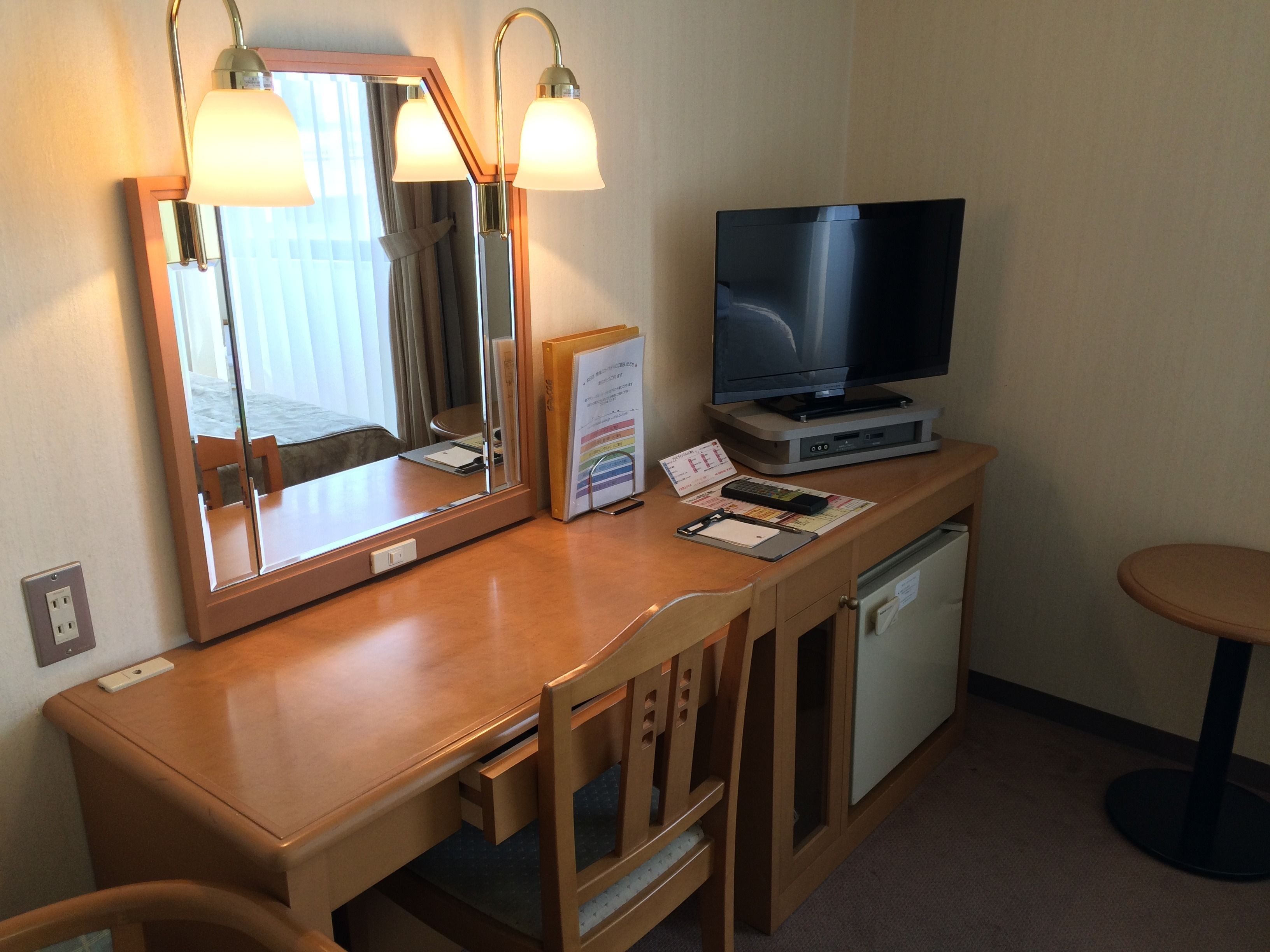 Desk, free WiFi, bed sheets