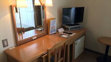 單人房, 吸煙房 | 書桌、免費 Wi-Fi、床單