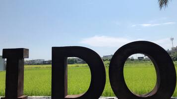 Design House, 4 Bedrooms | Balcony