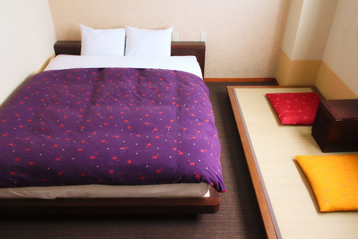 Deluxe Double Room, with Private Bathroom | Down duvets, free WiFi, bed sheets
