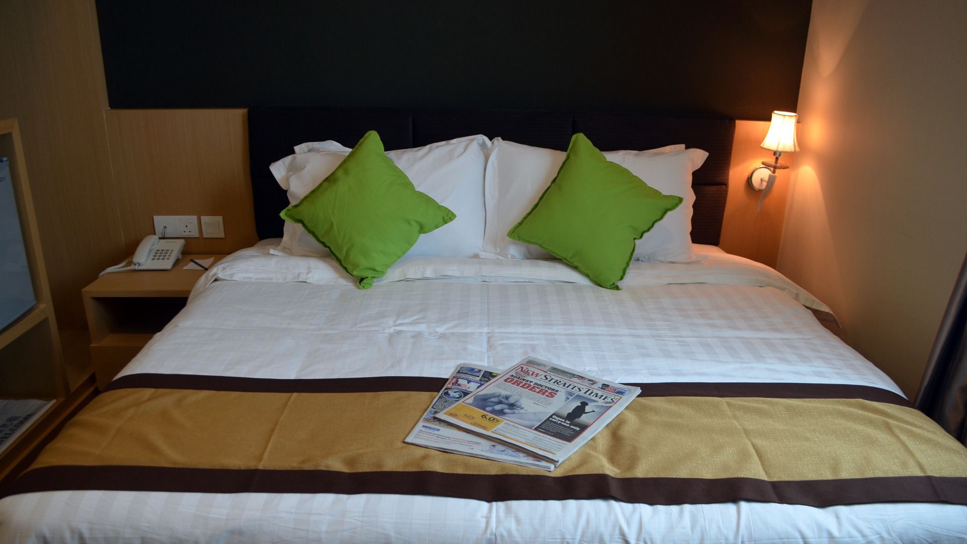 in-room safe, desk, free wifi