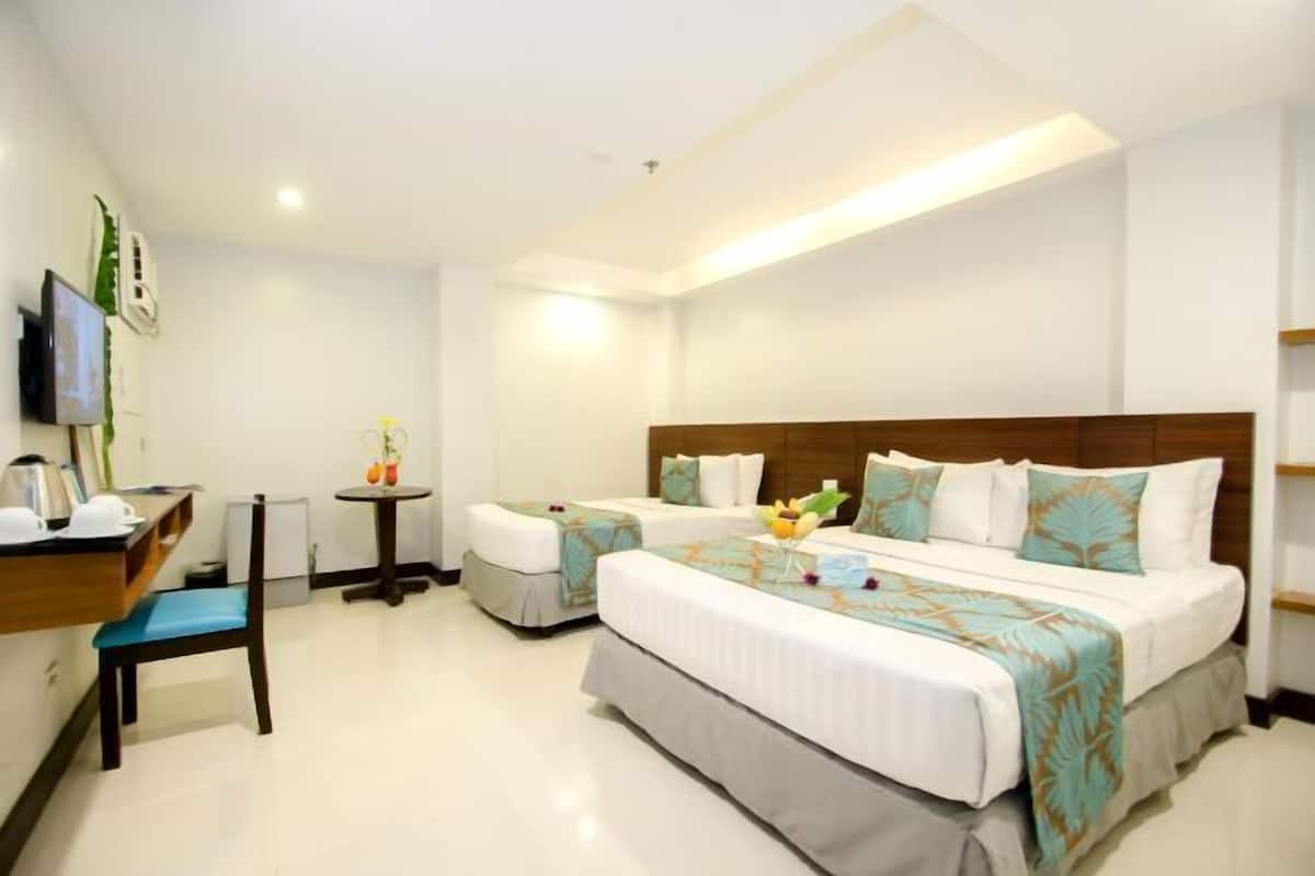 Premium bedding, minibar, in-room safe, desk