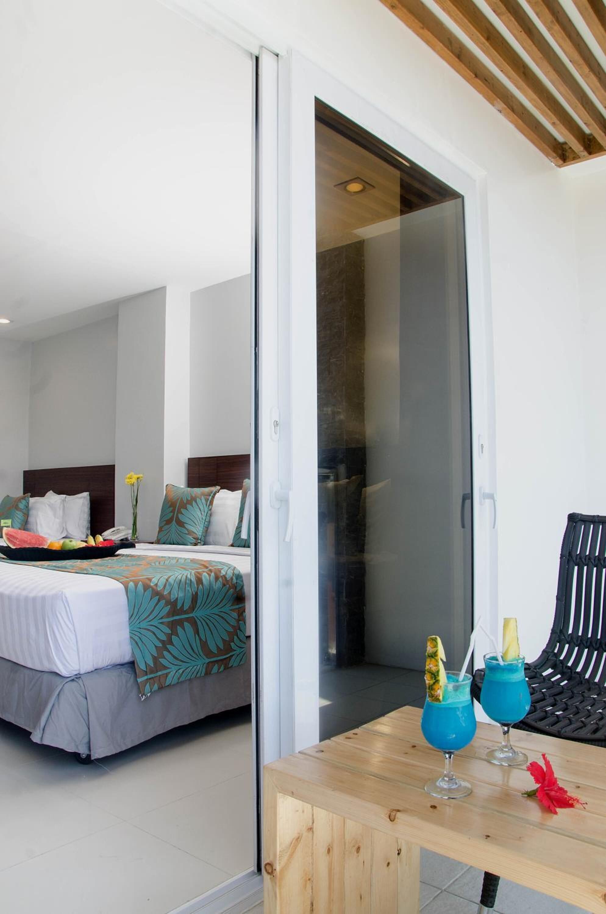 1 bedroom, premium bedding, minibar, in-room safe