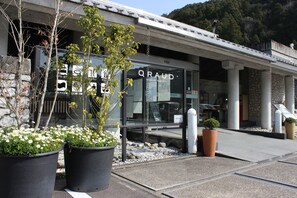 Majoituspaikan julkisivu