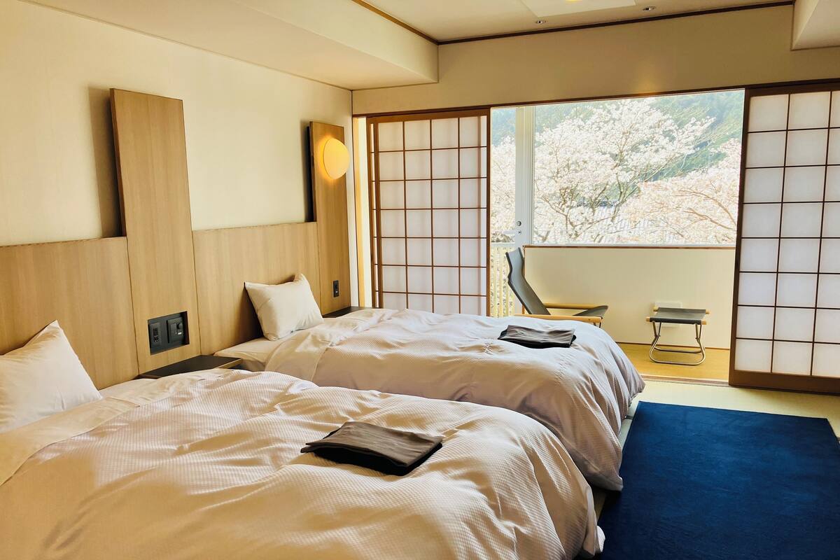 In-room safe, blackout drapes, soundproofing, WiFi (free)