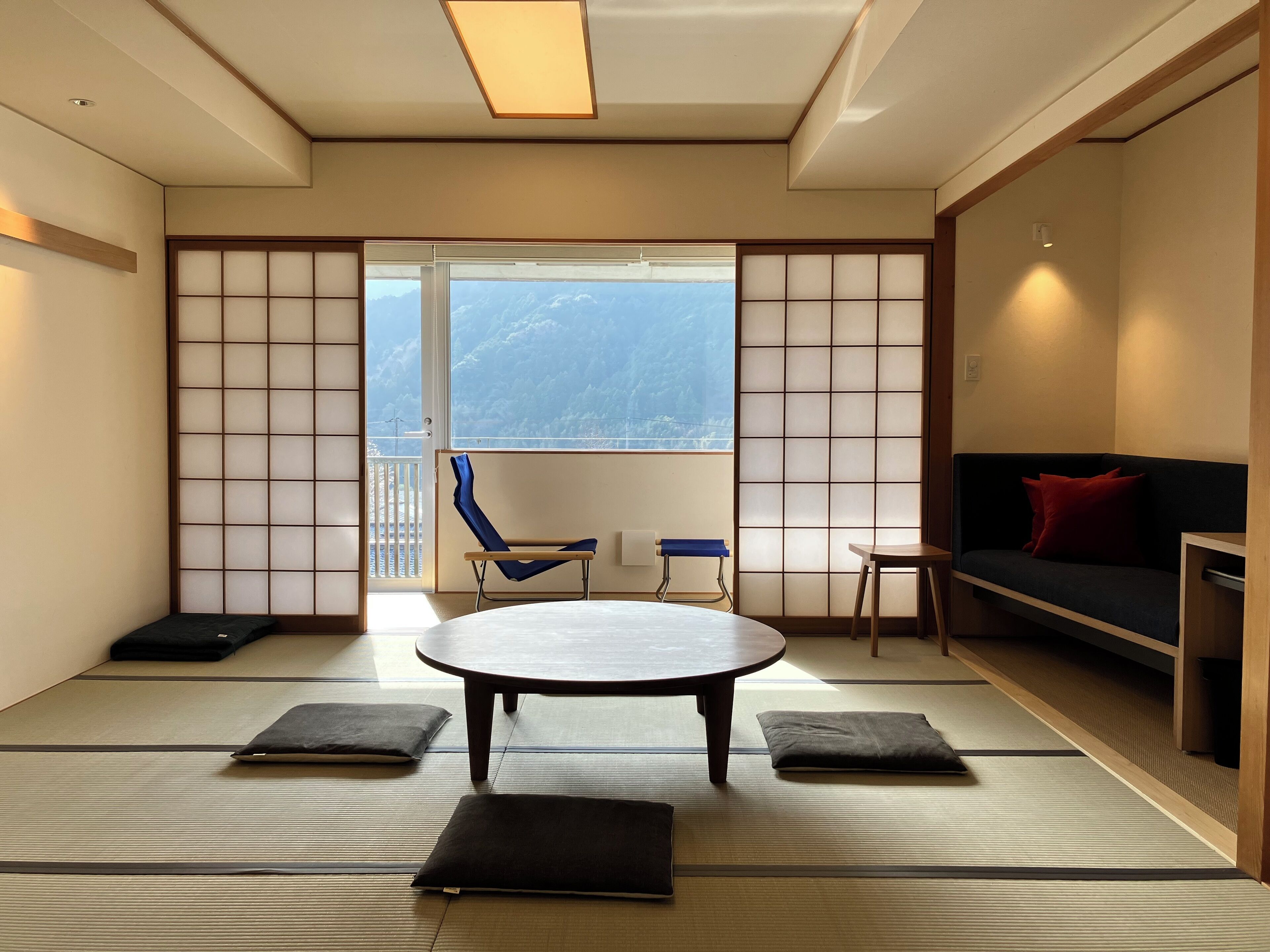 Living area | Flat-screen TV