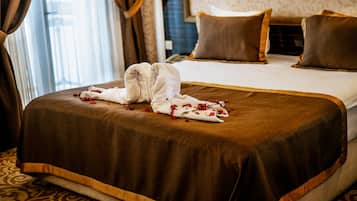 Premium bedding, minibar, in-room safe, desk