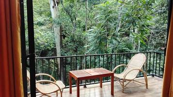 Deluxe Double Room, 1 Bedroom, Balcony, Garden View | Balcony