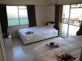 1 多间卧  室、免费 WiFi、床单