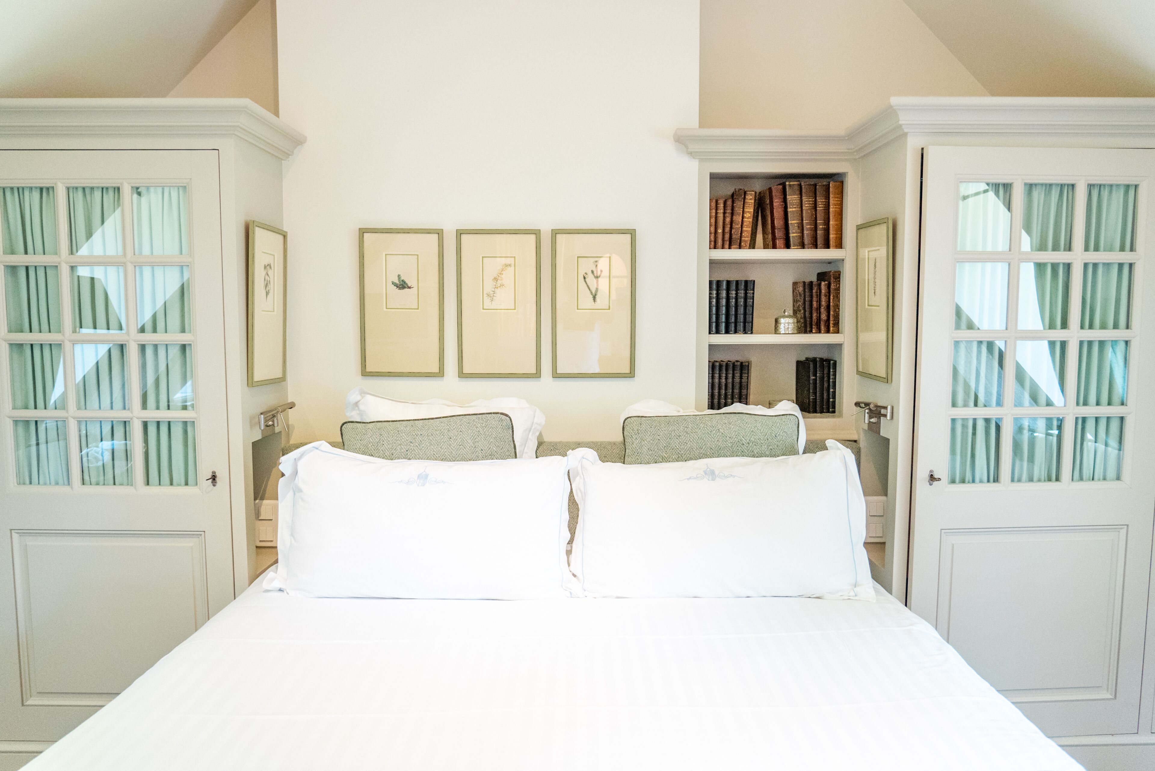 Junior Suite | Premium bedding, pillowtop beds, minibar, in-room safe