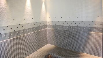 Turkish bath/hammam