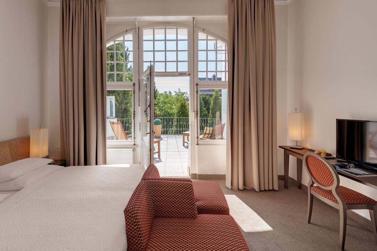 standard double room | view from room