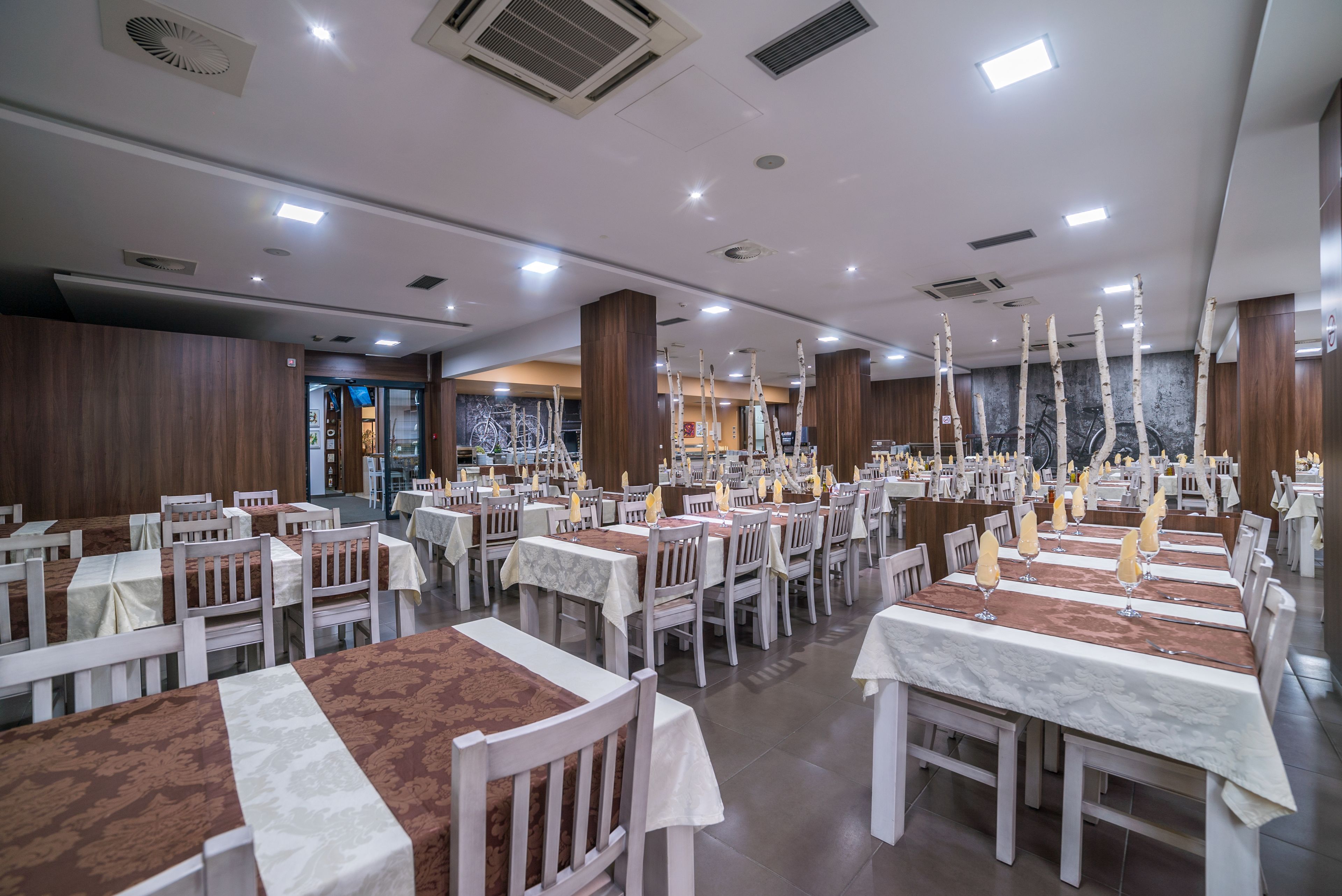 Ilmainen päivittäinen buffetaamiainen 