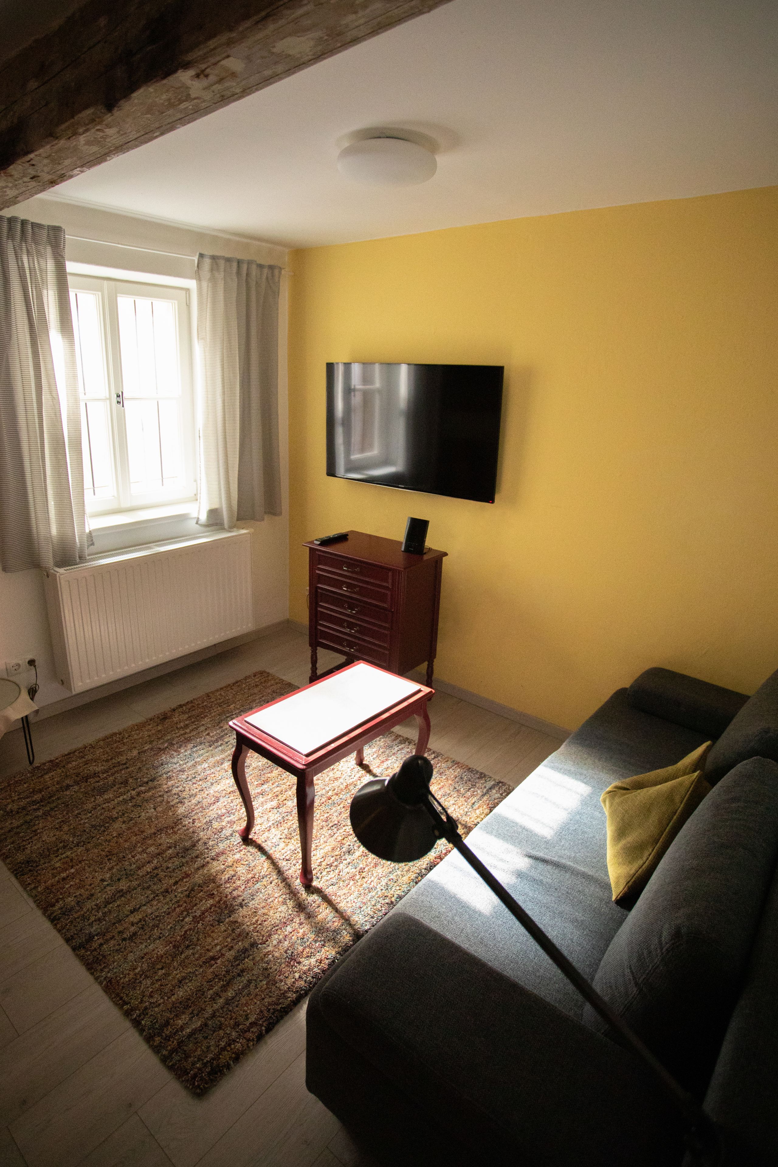 studio (no view) | living area | flat-screen tv