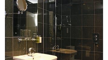 Luxury Double Room, 1 Double Bed | Bathroom | Shower, free toiletries, hair dryer, bathrobes
