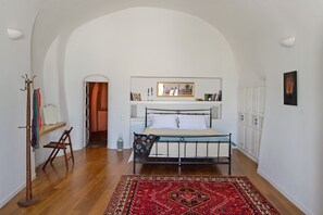 4 habitaciones, escritorio y sistema de insonorización 