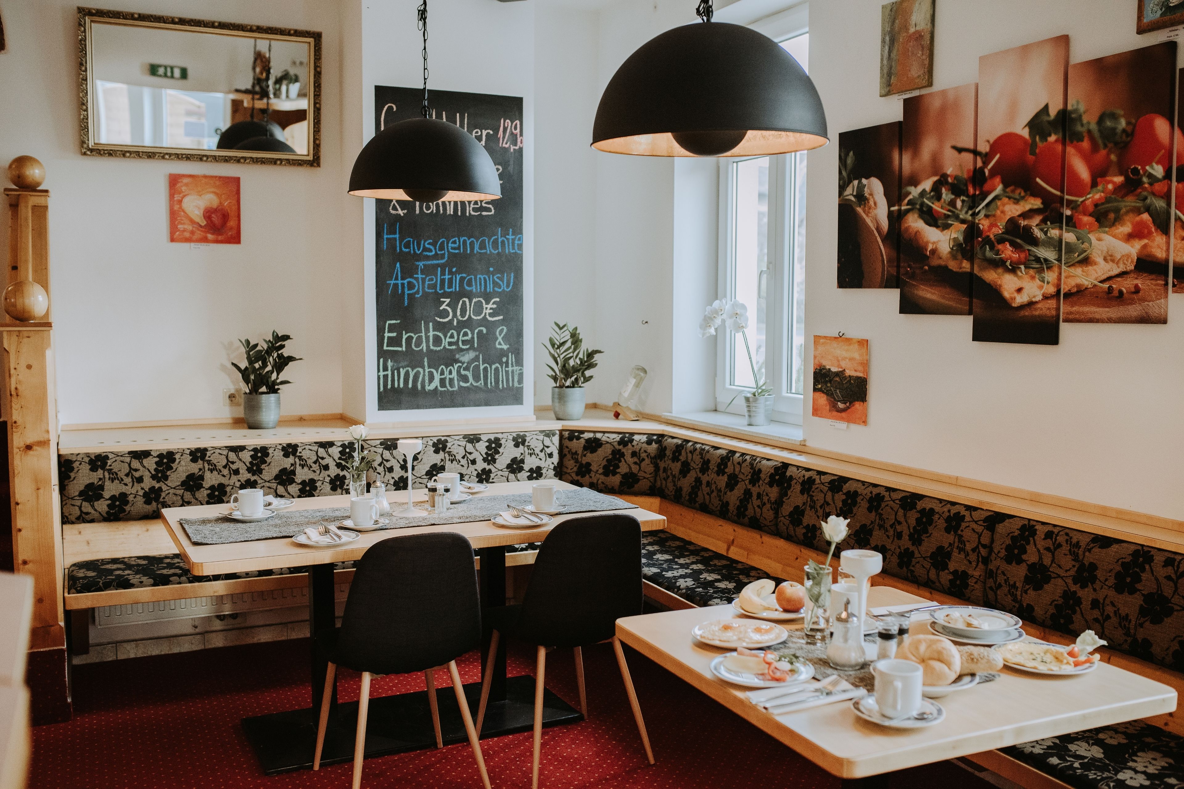 Daily buffet breakfast (EUR 9 per person)