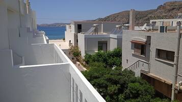 Twin Room | Balcony view